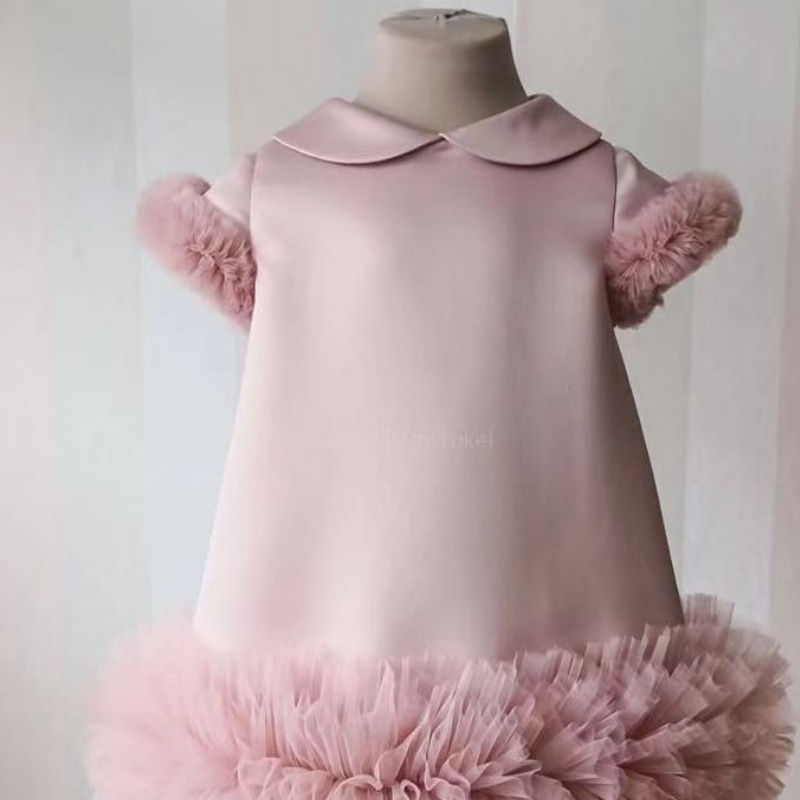 Vestido de manga curta em tule de seda rosa