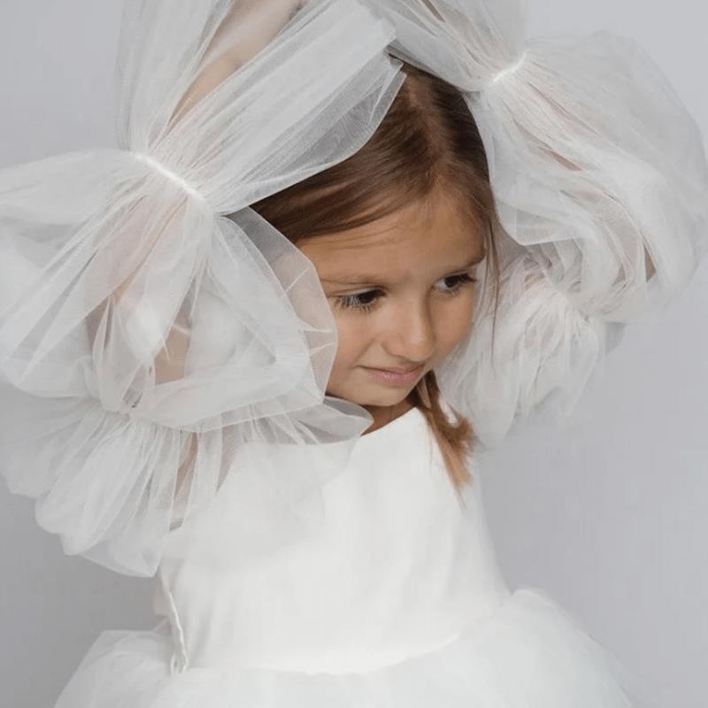 Vestido de menina tutu com manga bufante e ombro de fora